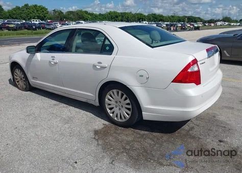 2011 Ford Fusion Hybrid from USA, damaged, VIN 3FADP0L34BR254595